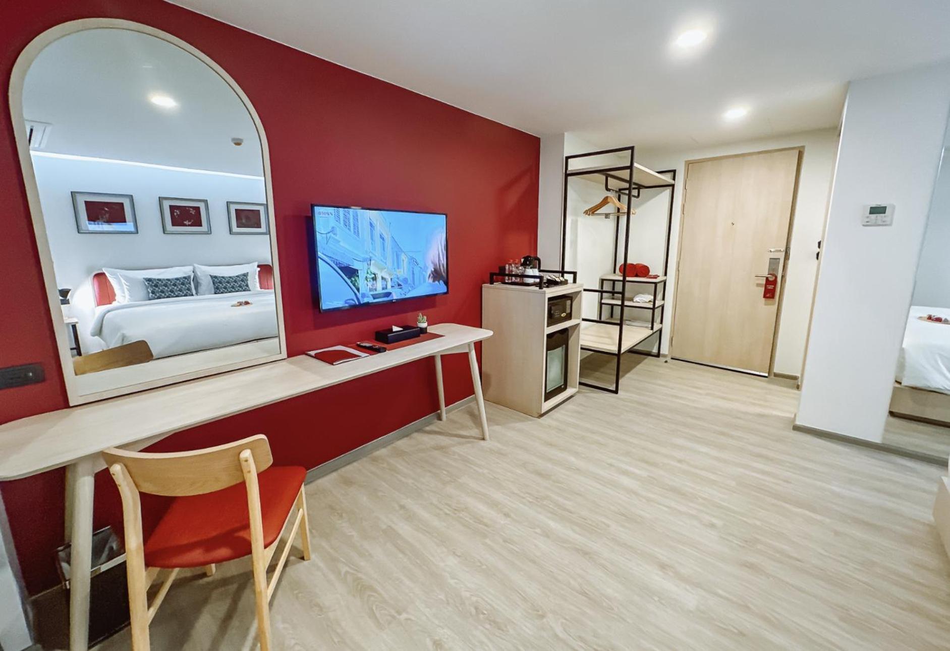 Hotel Midtown Ratsada Phuket Eksteriør billede