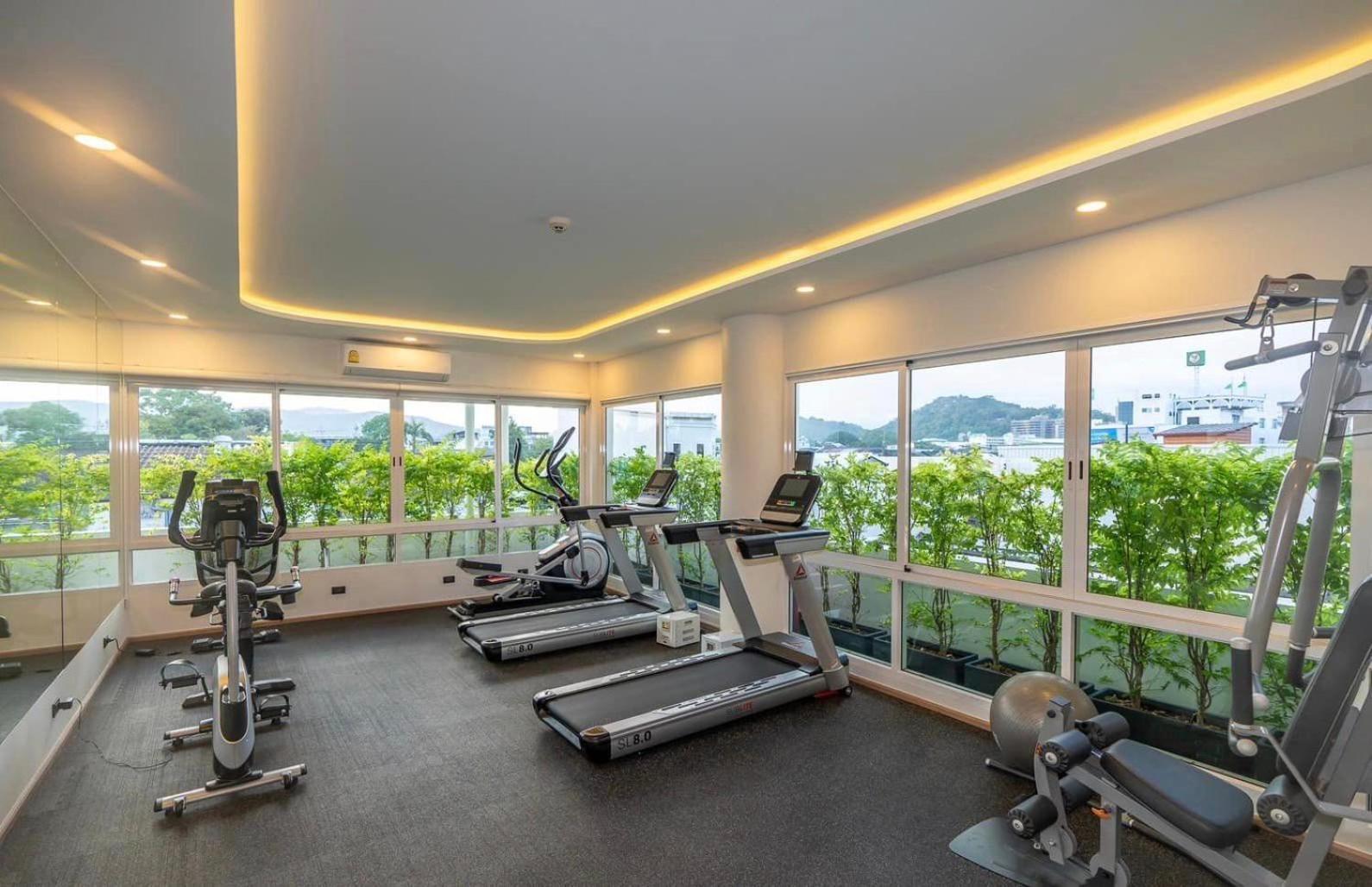 Hotel Midtown Ratsada Phuket Eksteriør billede